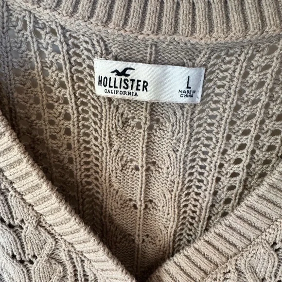Hollister Beige Cropped Cardigan Knit Button Front Pointelle Size L - Picture 2 of 3